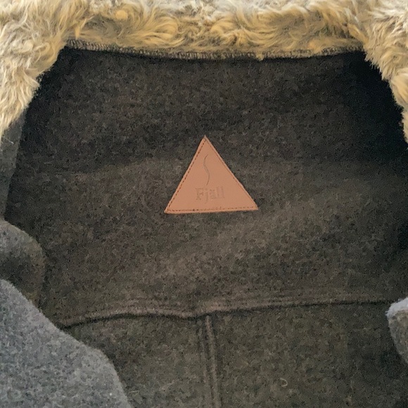 Wool blend Fleece Coat - Picture 7 of 11